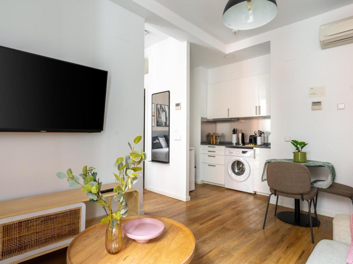 Limehome Madrid La Bolsa ภายนอก รูปภาพ