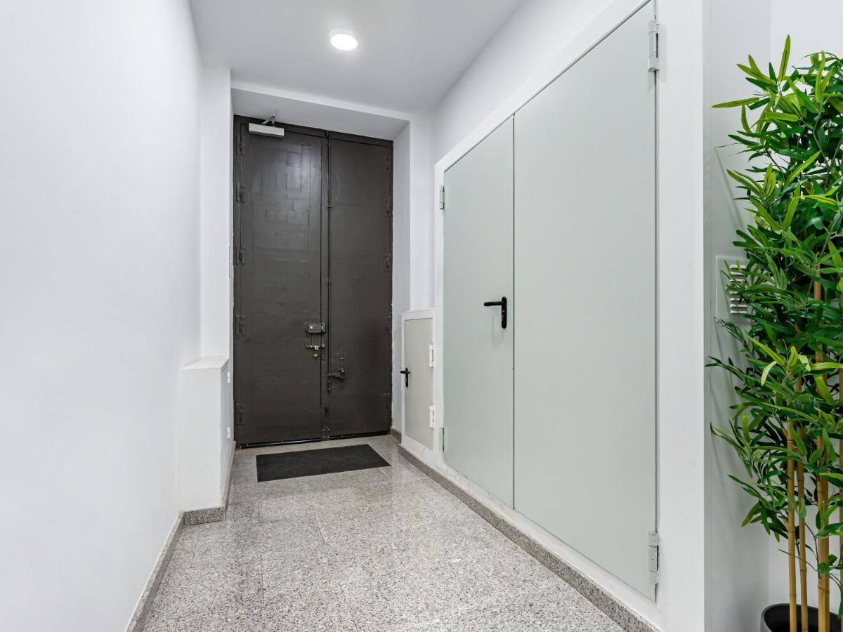 Limehome Madrid La Bolsa ภายนอก รูปภาพ